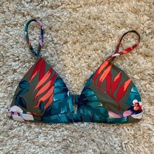 hollister bikini too